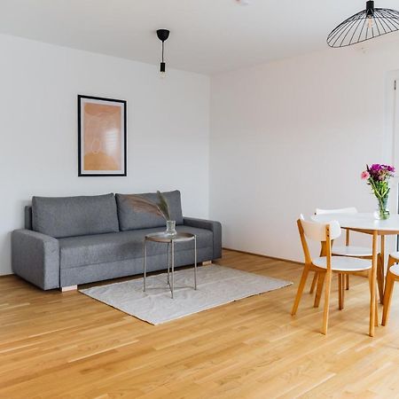 Modern Apartment Вена Экстерьер фото