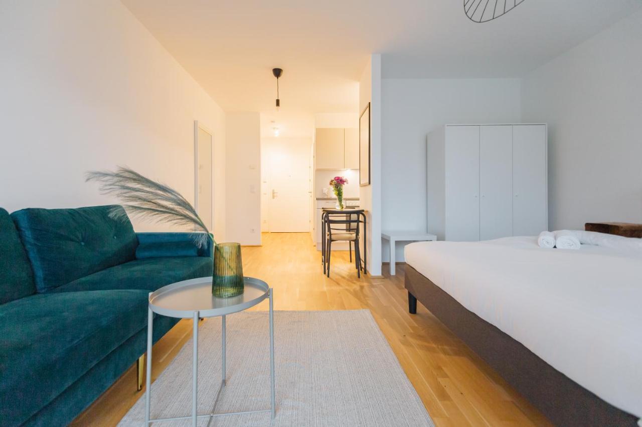 Modern Apartment Вена Экстерьер фото